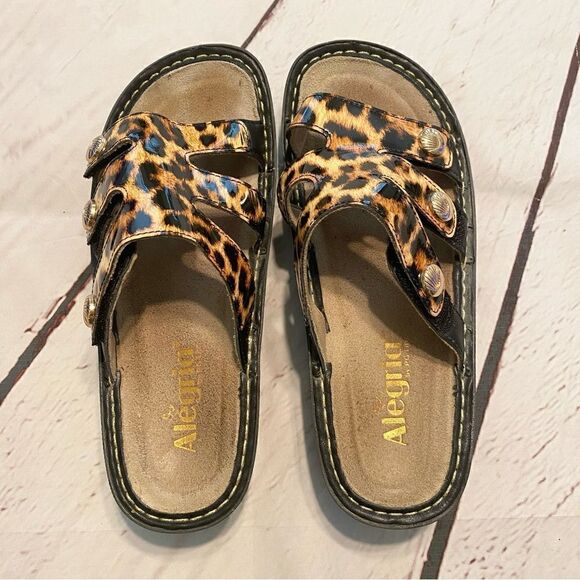 EUC Alegria "Din" Leopard Patent 3 Strap Slide Comfort Sandal - Picture 1 of 6